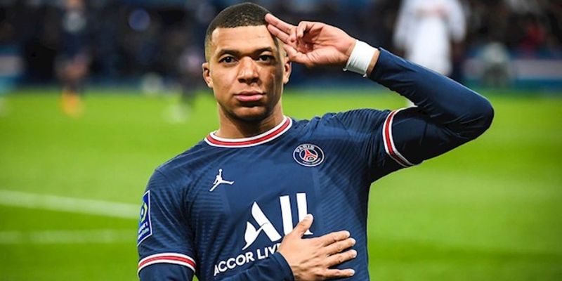 Các cầu thủ nổi tiếng với sự nghiệp đồ sộ